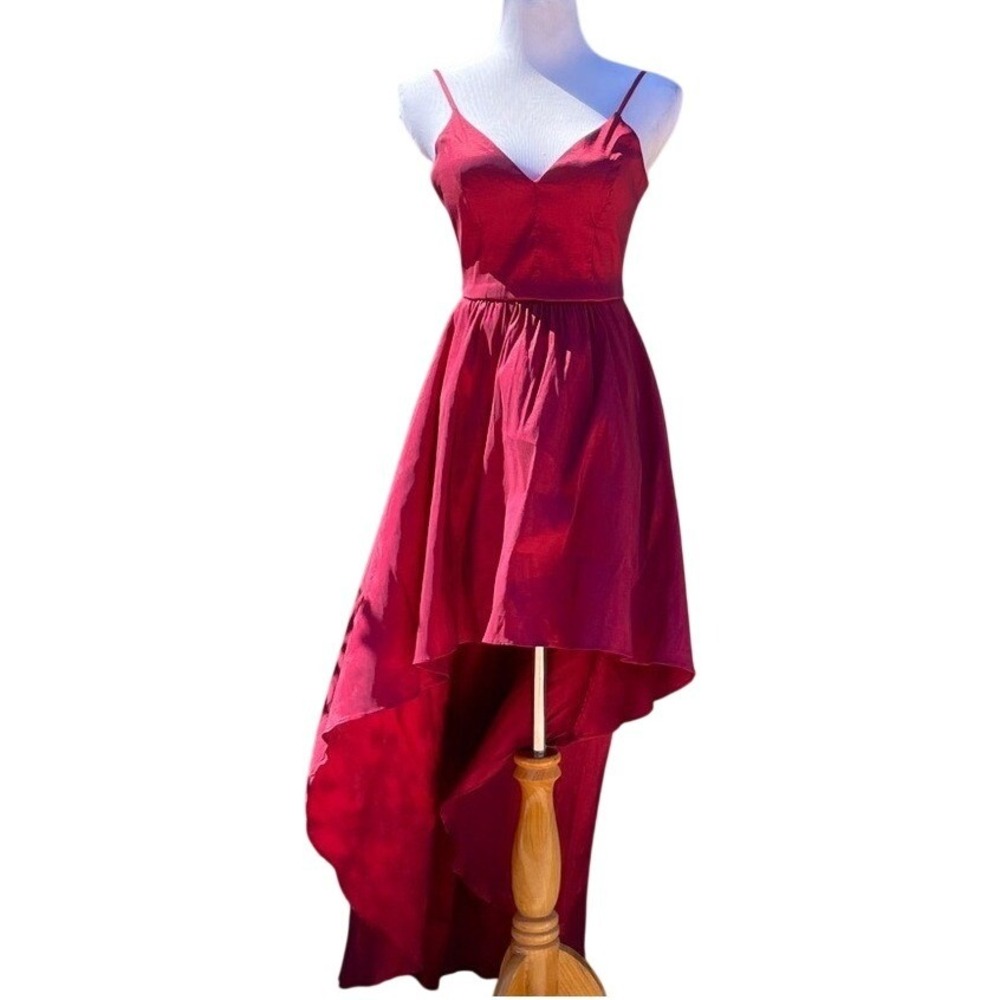 B. Darlin Red High-Low Formal Prom Dress Gown Shimmer V-Neck Size 3/4 RI932L866